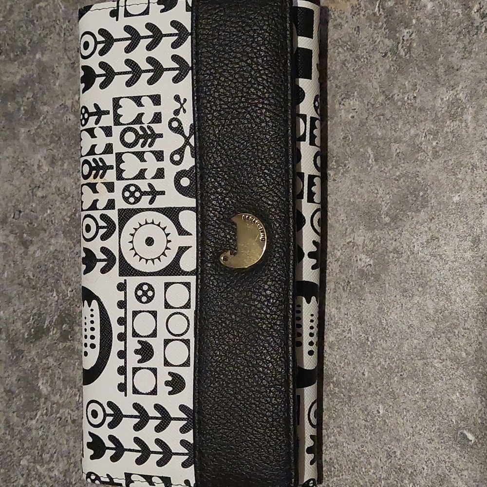 BUXTON NORDIC FLIGHT WALLET